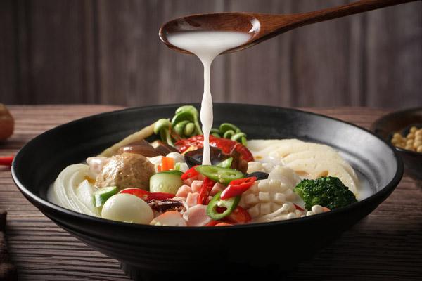 麻辣烫料包供货商 骨汤在烹饪加工中有什么区别(图1)