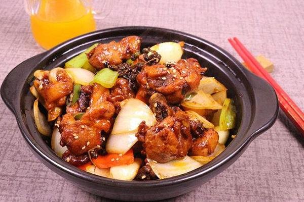  黄焖鸡酱料批发_常见的调料酱有哪些？(图1)