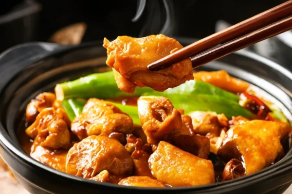 济南黄焖鸡酱料商用的哪个品牌好?黄焖鸡酱料批发零售(图1)